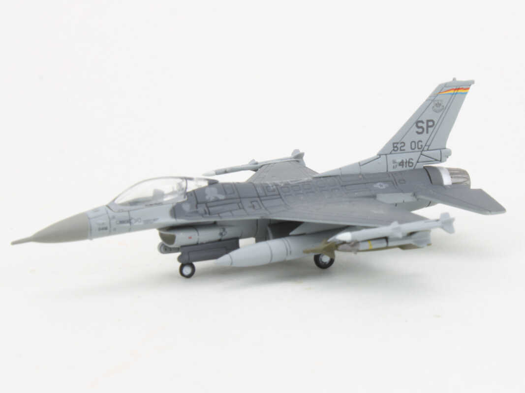 Lockheed Martin F-16C, 52nd Fighter Wing, Spangdahlem Air Base, Germany Herpa 552356 1:200 – Bild 3