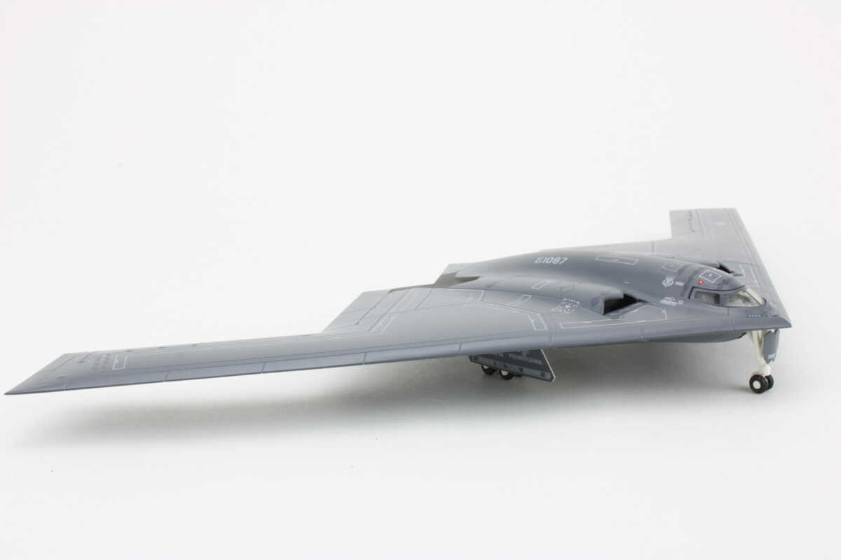 Grumman B-2A Spirit US Air Force, 509th Bomb Wing "Spirit of Pennsylvania" Herpa 554848 1:200 – Bild 2