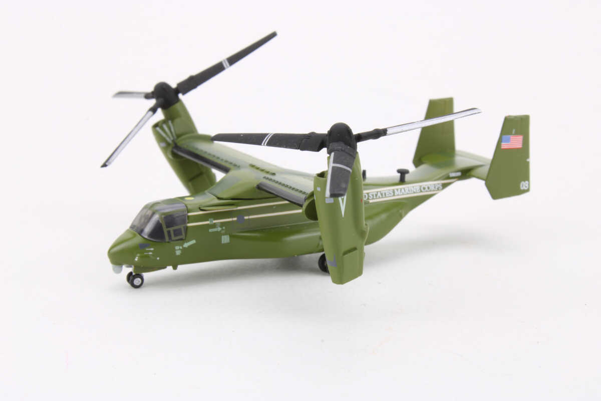 Boeing MV-22B Osprey U.S. Marine Corps HMX-1 "Nighthawks" Herpa 557368 1:200 – Bild 3