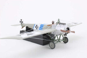 Alternative view of Fokker E.III VZFW. Ernst Udet, Kampfeinsitzer Kommando (KEK) Corgi AA28703 1:48