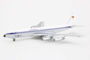 Boeing 707-320C Luftwaffe 10+01 "Otto Lilienthal" Aeroclassics AC130513 1:400 - Image 3