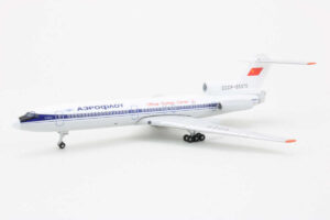 Tupolev TU-154B Aeroflot CCCP-85375 Aeroclassics AC18047B 1:400 - Image 3