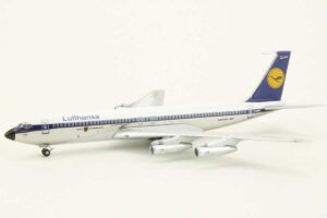 Boeing 707-320B Lufthansa D-ABUH Aeroclassics AC18138C 1:400 - Image 3