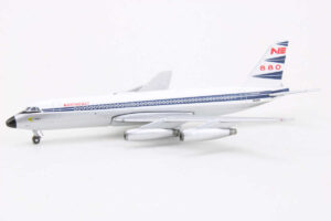 Convair CV-880 Northeast Airlines N8483H Aeroclassics AC18249 1:400 - Image 3