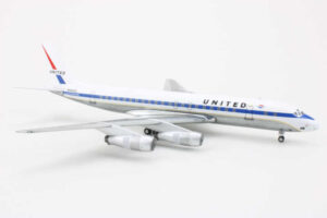 Alternative view of Douglas DC-8-51 United Airlines N8069U Aeroclassics AC219471 1:200