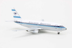 Alternative view of Boeing 737-200 Aerolinas Argentinas LV-LEB Aeroclassics AC419780 1:400