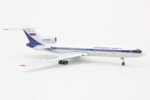 Alternative view of Tupolev TU-154M Aeroflot Don RA-85640 Aeroclassics ACAFL055 1:400