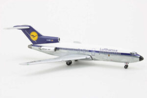 Alternative view of Boeing 727-100C Lufthansa D-ABIX Aeroclassics ACDLH048 1:400