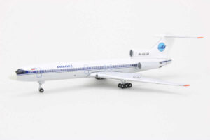 Tupolev TU-154M Dalavia RA-85734 Aeroclassics ACKHB057 1:400 - Image 3