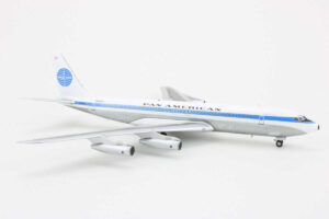 Alternative view of Boeing 707-300 Pan Am Airways N880PA Aviation200 AV2PANAM003P 1:200