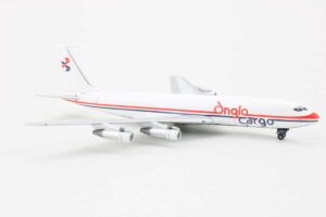 Alternative view of Boeing 707-320C Anglo Cargo G-EOCO Aviation400 AV4707019 1:400