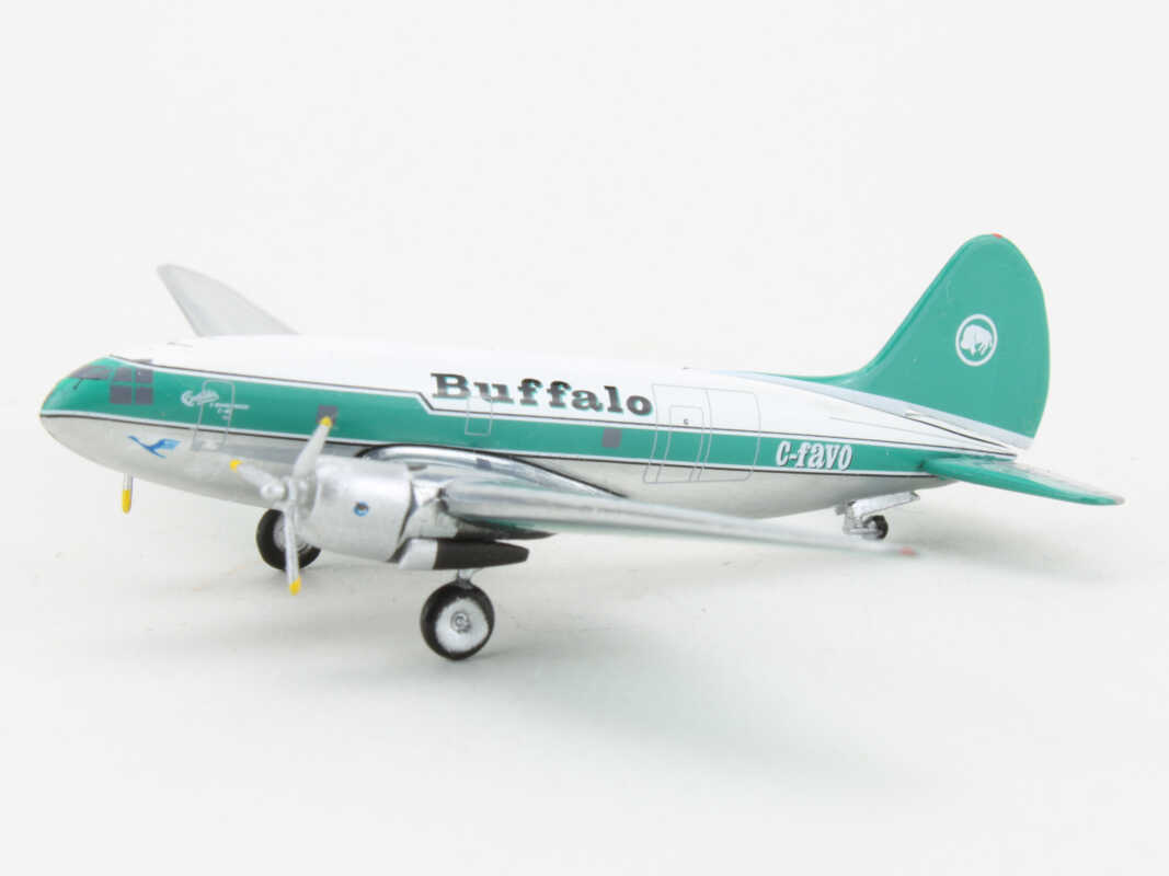 Curtiss C-46 Commando Buffalo Airways C-FAVO Aeroclassics 1:400 - Image 3