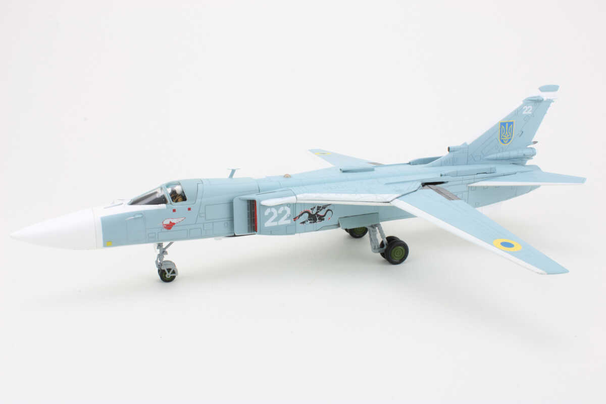 Sukhoi SU-24 Fencer Ukrainian Air Force White 22 Calibre Wings CA722403 1:72 – Bild 3