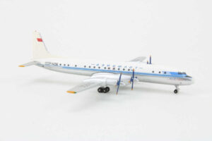 Alternative view of Ilyushin IL-18 Aeroflot CCCP-74256 Aeroclassics 1:400