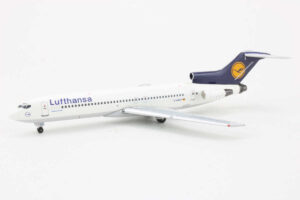 Boeing 727-200 Lufthansa D-ABKT Aeroclassics 1:400 - Image 3