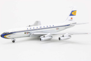 Boeing 720B Lufthansa D-ABOR Aeroclassics 1:400 - Image 3