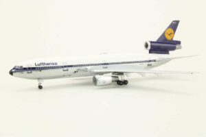 McDonnell Douglas DC-10-30 Lufthansa D-ADMO Aeroclassics 1:400 – Bild 3