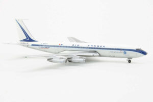 Alternative view of Boeing 707-320B Air France F-BHSV Aeroclassics 1:400