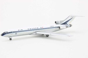 Boeing 727-200 Air France F-BOJA Aeroclassics 1:400 - Image 3