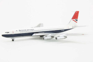 Boeing 707-320C British Airways G-AXGX Aeroclassics 1:400 - Image 3