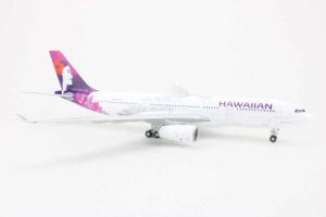 Alternative view of Airbus A330-200 Hawaiian Airlines N388HA Gemini Jets G2HAL1053 1:200