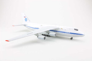 Alternative view of Antonov AN-124 Russian Air Force RA-82035 Gemini Jets G2TTF1080 1:200