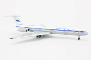 Alternative view of Ilyushin IL-62M Aeroflot RA-86533 Gemini Jets GJAFL803 1:400