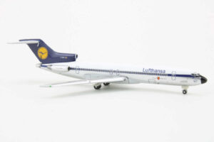 Alternative view of Boeing 727-200 Lufthansa D-ABCI Gemini Jets GJDLH201 1:400