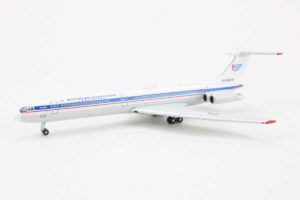 Ilyushin IL-62M Domodedovo Airlines RA-86519 Gemini Jets GJDMO873 1:400 - Image 3