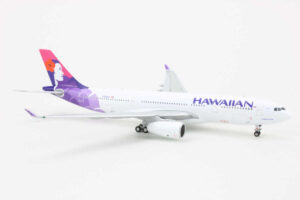 Alternative view of Airbus A330-200 Hawaiian Airlines N388HA Gemini Jets GJHAL1561 1:400