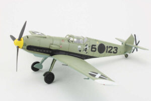 Messerschmitt BF109E-3 "Spanish Civil War" Oblt. Hans Schmoller-Haldy, 3.J./88, March 1939 Hobbymaster HA8717 1:48 - Image 3