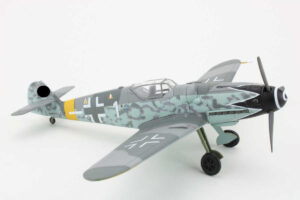 Alternative view of Messerschmitt BF109G-6 "Erich Hartmann" 4./JG 52, Hungary, 1944 Hobbymaster HA8750 1:48