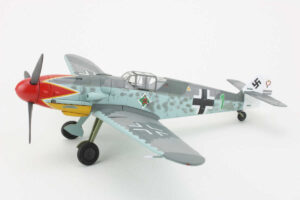 Messerschmitt BF109G-6 "Hermann Graf" JGr 550, Wiesbaden-Erbenheim, Sept 1943 Hobbymaster HA8751 1:48 - Image 3