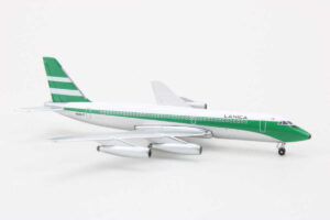 Alternative view of Convair CV-880 Lanica N880JT "Exclusive for Scale Hangar Club" Aeroclassics HC-014 1:400