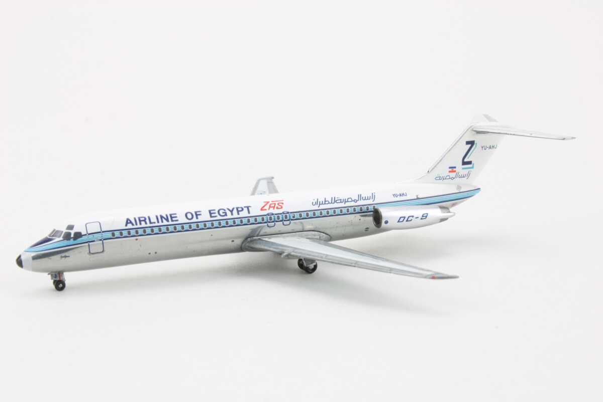 Douglas DC-9-30 ZAS Airline Of Egypt YU-AHJ "Exclusive for Scale Hangar Club" Aeroclassics HC-017 1:400 – Bild 3