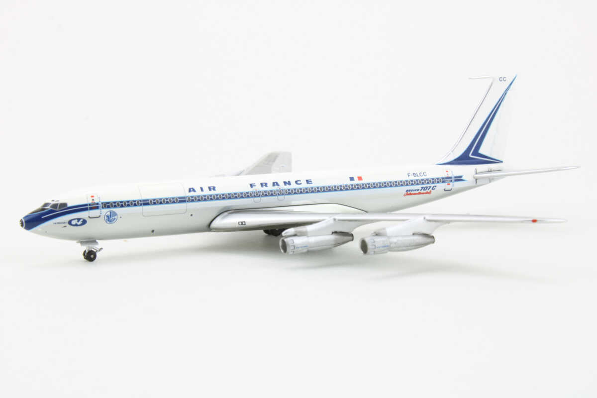 Boeing 707-320C Air France "Exclusive for Scale Hangar" Aeroclassics HC-038 1:400 - Image 3