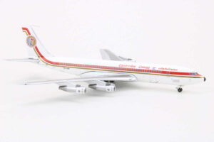 Alternative view of Boeing 707-320C Egyptair Cargo SU-AXK "Exclusive for Scale Hangar Club" Aeroclassics HC-042 1:400