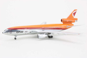 McDonnell Douglas DC-10-10 CP Air N1837U "Exclusive for Scale Hangar" Aeroclassics HC-048 1:400 – Bild 3