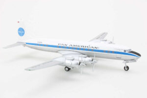 Alternative view of Douglas DC-7C Pan Am Airways N744PA Hobbymaster HL7008 1:200
