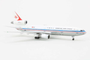 McDonnell Douglas DC‑10‑30 Korean Air Lines "I love New York" HL7315 Aeroclassics 1:400 – Bild 2