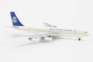 Alternative view of Boeing 707-320C Saudia HZ-HM2 Aeroclassics 1:400