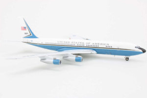 Boeing 707-300 C-137C United States of America 56974 Inflight200 IF70055 1:200 – Bild 2
