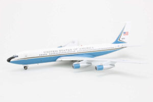 Boeing 707-300 C-137C United States of America 56974 Inflight200 IF70055 1:200 – Bild 3