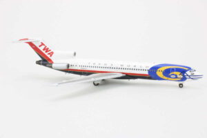 Boeing 727-200 TWA Trans World Airlines N64347 Inflight200 IF7220411B 1:200 – Bild 2