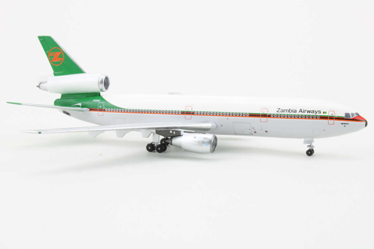 McDonnell Douglas DC-10-30 Zambia Airways N3016Z Aeroclassics 1:400 – Bild 2