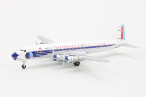 Douglas DC-7B Eastern Air Lines N836D Aeroclassics 1:400 – Bild 3