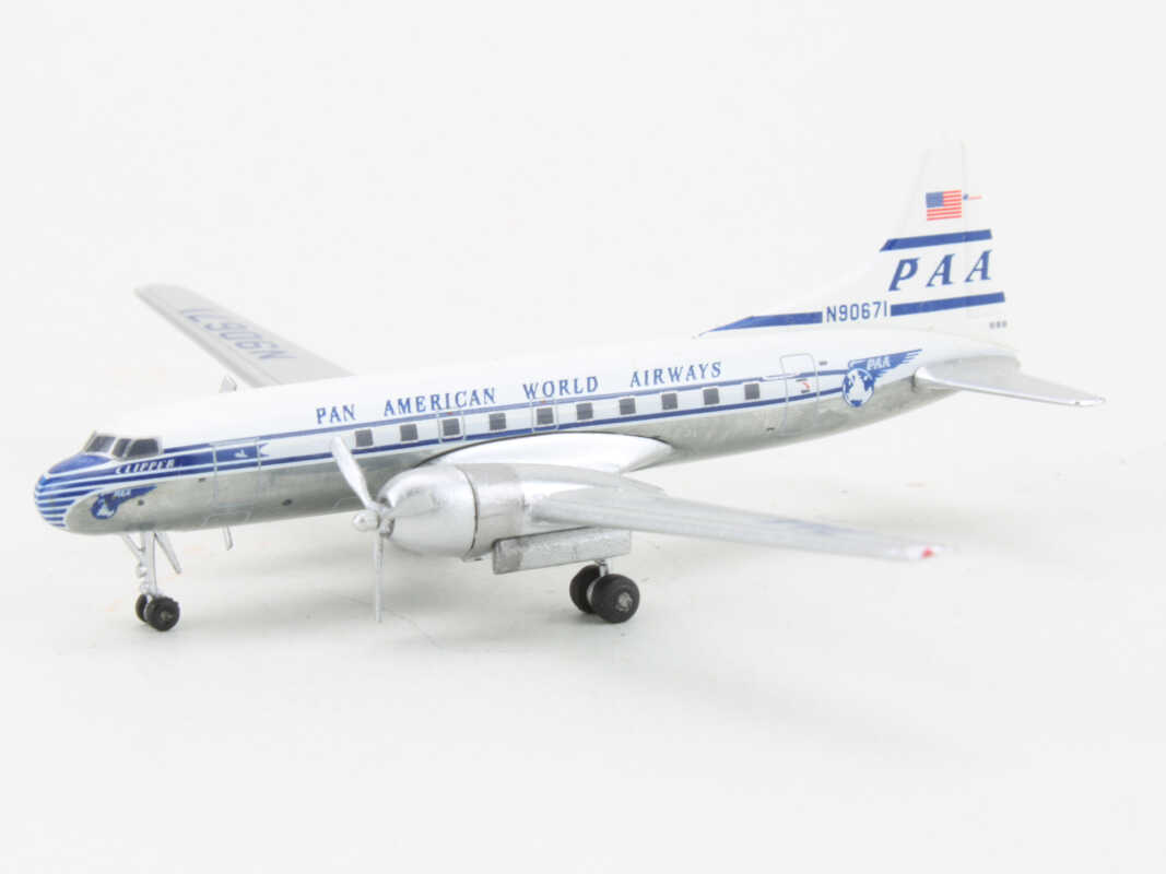 Convair CV-240 Pan Am Airways N90671 Aeroclassics 1:400 - Image 3