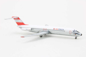 Douglas DC-9-30 Air Malta "Hybrid Austrian" OE-LDC Aeroclassics 1:400 – Bild 2