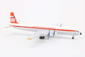 Alternative view of Ilyushin IL-18 Czechoslovak Airlines OK-PAI Aeroclassics 1:400