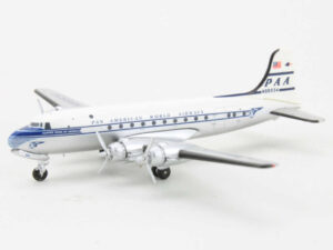Douglas C-54 Skymaster Pan Am Airways N88934 Aeroclassics PAAMCN8893 1:400 – Bild 3